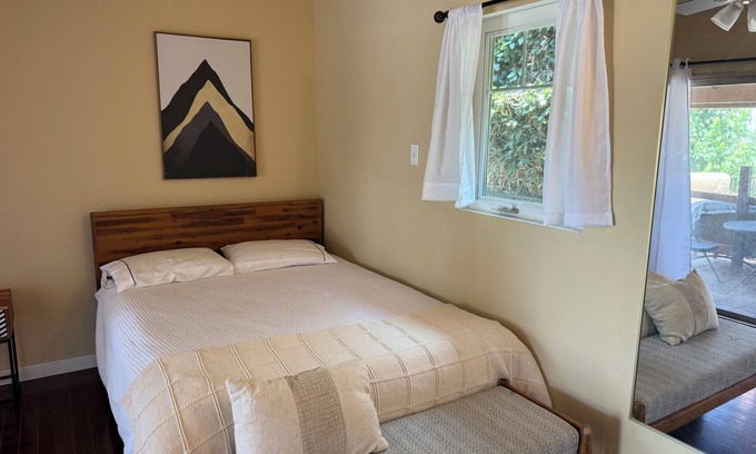South San Gabriel House | Peaceful Retreat in Pleasant Hillside SGV