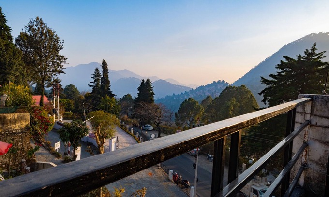 Bhimtal Bed & Breakfast | Peaceful, scenic, surrounded by green or snowy hills, far away from the city.