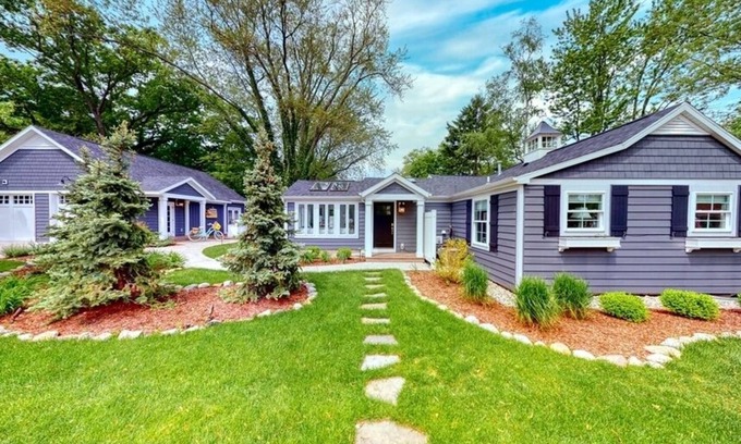 Saugatuck House | Peaceful, serene, and one-of-kind are just a few ways to describe this absolute