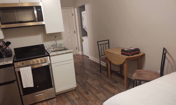 Amarillo Apartment | Peaceful Studio for Couples or Business Travel Queen bed, Roku TV, good Wi-Fi.