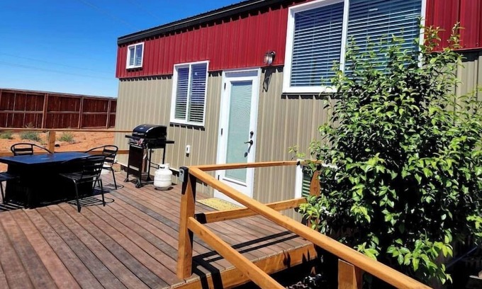 Apple Valley Apartment | Peaceful Tiny Home with private deck-fire pit-bbq