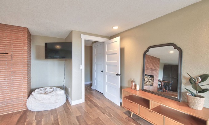 Hillsboro Apartment | Peaceful Views in Wine Country