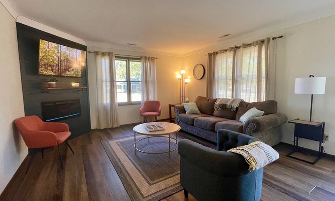 Archbold Condo | Peaceful, walkable apartment to parks & downtown