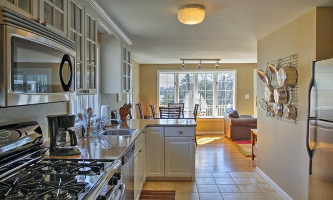 Freeport Apartment | Peaceful Waterfront Apt with Deck, 22 Mi to Portland