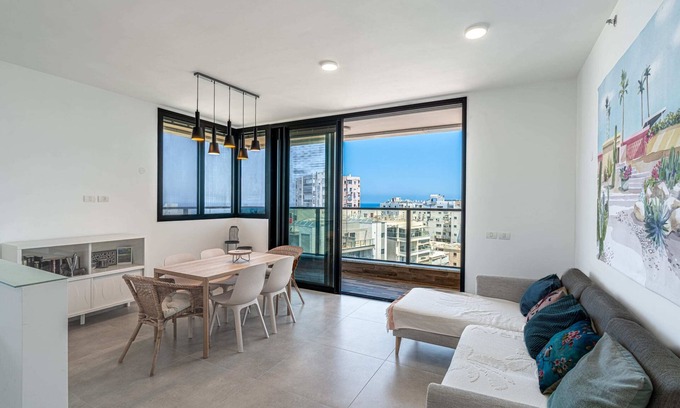 Bat Yam Apartment | Peacefull 2BR Front Beach Bat Yam SAFE ROOM
