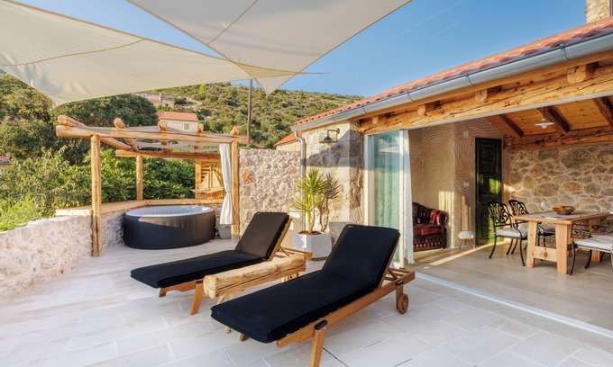 Hvar Villa | Peacefull Lavander Retreat With hot tub Villa Teza Hvar