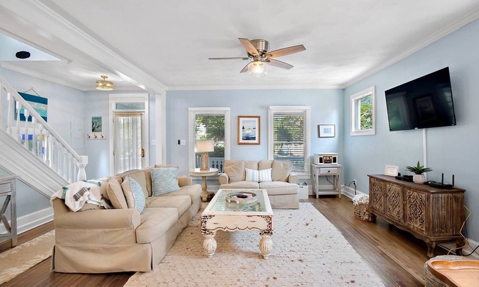 Cape Charles House | Peach Perfect | Chesapeake Properties