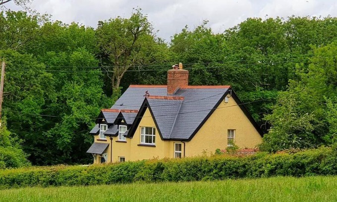 The Rhos House | Peacock cottage- Two bedroom country cottage.