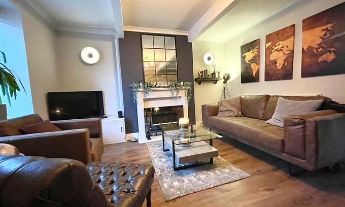 Padfield House | Peak District Self Catering Holiday Home