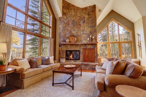 Three Peaks House | Peakside Escape 178 home
