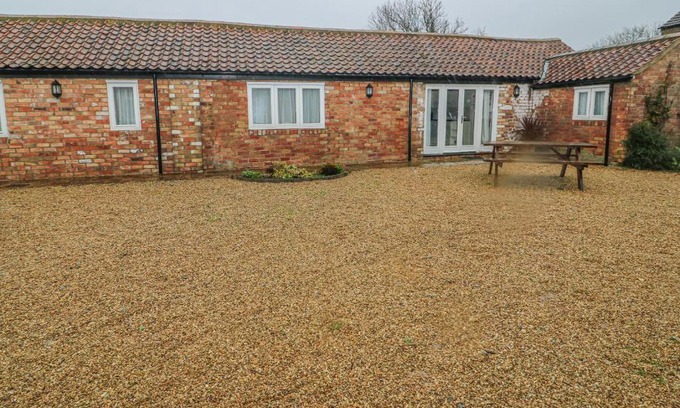 Louth House | Peardrop Cottage