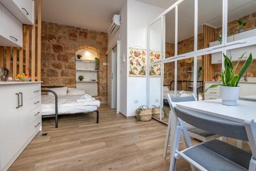 Nachlaot Bed & Breakfast | Pearl In Nachlaot