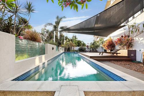Nightcliff Apartment | 'Pearl Paradise' A Tropical Oasis with Ocean Views