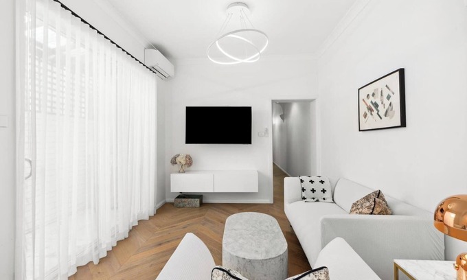 Redfern House | Pearl Terrace Heritage Elegance in Redferns Heart