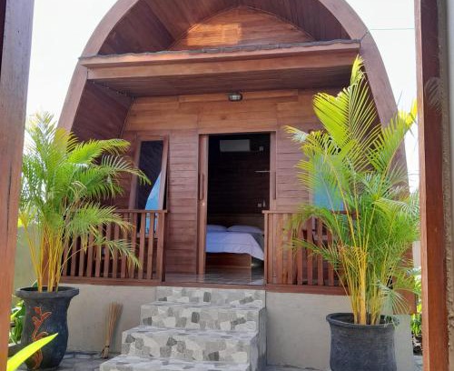 Mendoyo House | Pebble Beach Bungalow in Medewi Yeh Sumbul, Bali