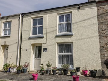 Tywardreath Cottage | Pebble Cottage in Par