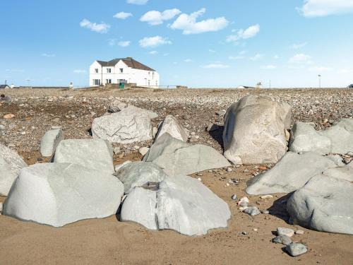 Dinas Dinlle Apartment | Pebbles - Ukc6950