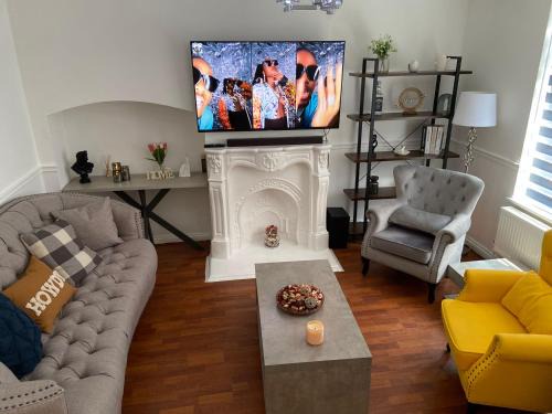Alibon Apartment | Peeams abode