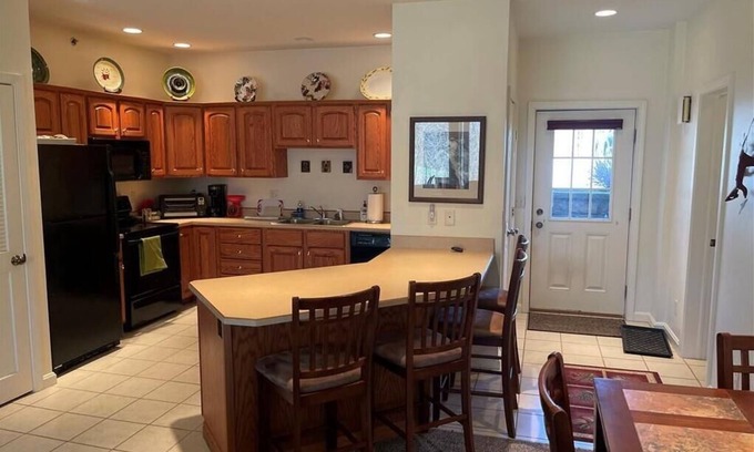 Clymer Condo | Peek n Peak condo on resort