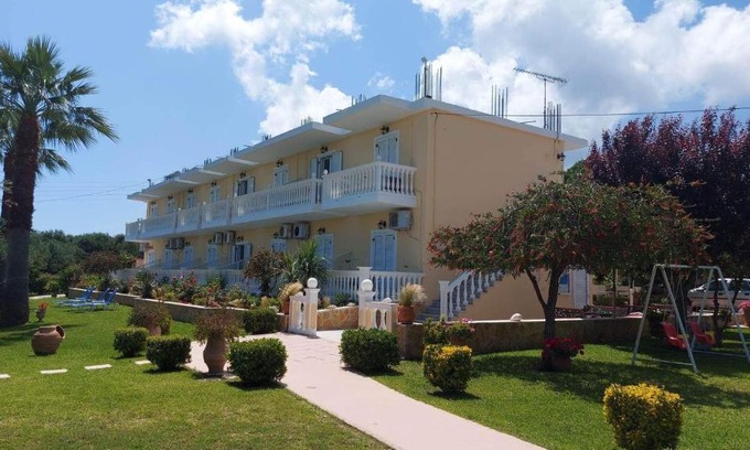 Amoudi Apartment | Pelagos Studios