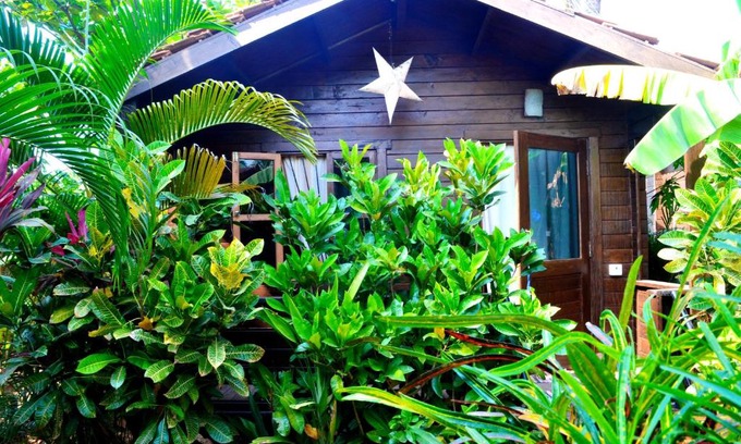 Benaulim House | Pele's Windsong Wood Cottage On The Beach