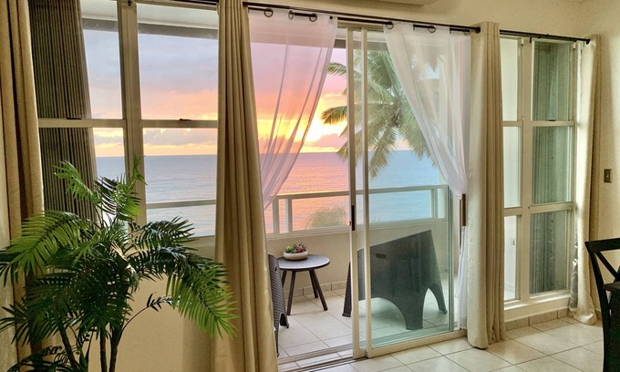 Stella Condo | Pelican Beachfront Paradise