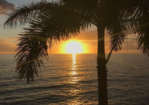 Stella Villa | PELICAN PASS 2 SUNSET WATERFRONT VILLA-3 BR EACH W/ PRIVATE BATH