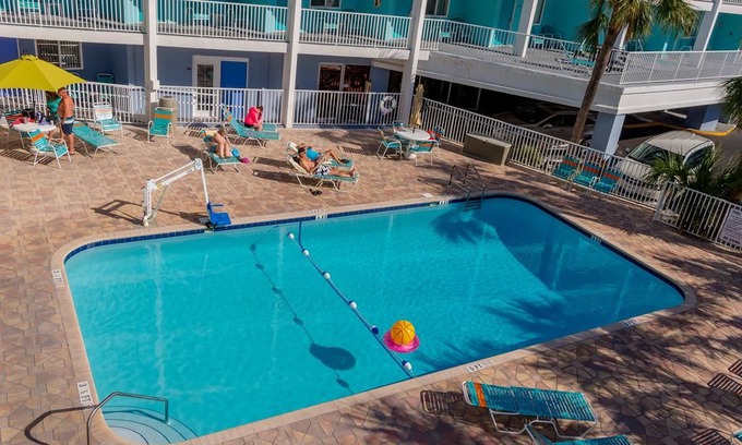 Clearwater Beach Apartment | Pelican Pointe Condo/Hotel Unit #111 Affordable Efficiency in the Heart of Clearwater Beach!