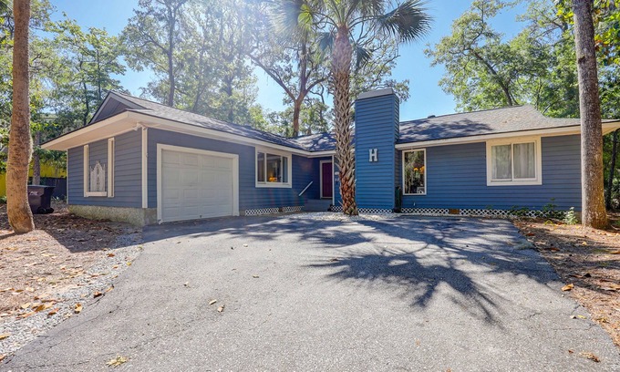 North Forest Beach House | Pelican's Nest | Dog-friendly house - 200 steps from the beach
