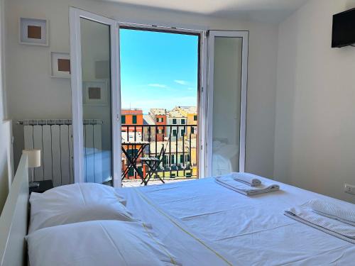 Vernazza House | Pellegrino Rooms