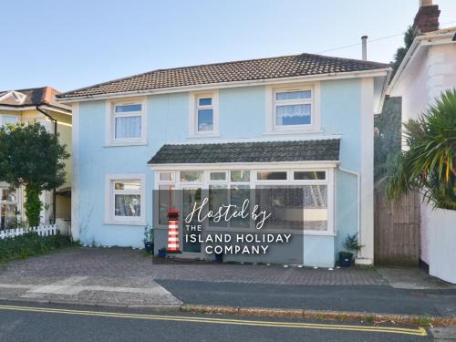Shanklin House | Pembroke Villa