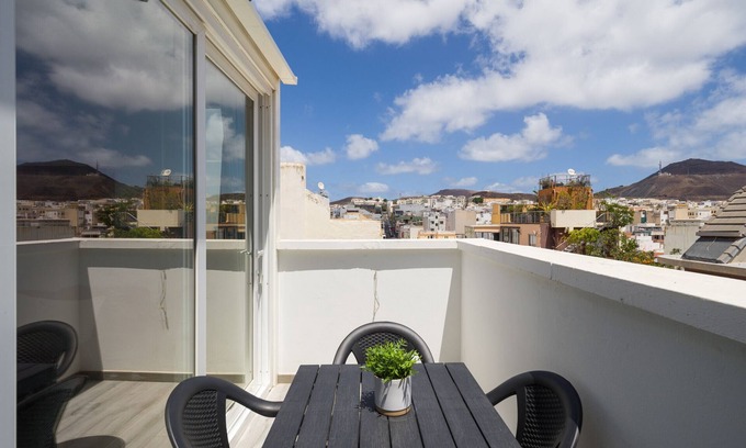 Las Palmas de Gran Canaria Ski Chalet | Penthouse+Terrace city seaview By CanariasGetaway
