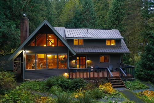 Glacier House | Pendleton Pines Lodge