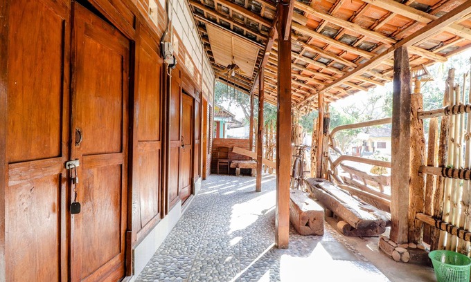 Wonosari House | Penginapan Joko Samudro