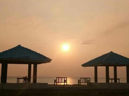 Pameungpeuk Hotel | penginapan karanglaut santolo
