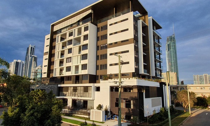 Surfers Paradise Apartment | Peninsular GoldCoast