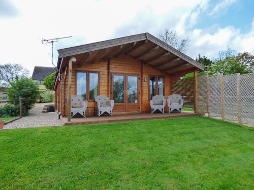 Broadway House | Pennylands Hill View Lodge