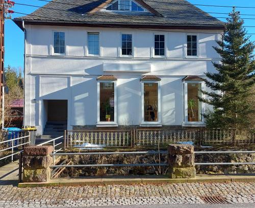 Stutzerbach House | Pension am Bach