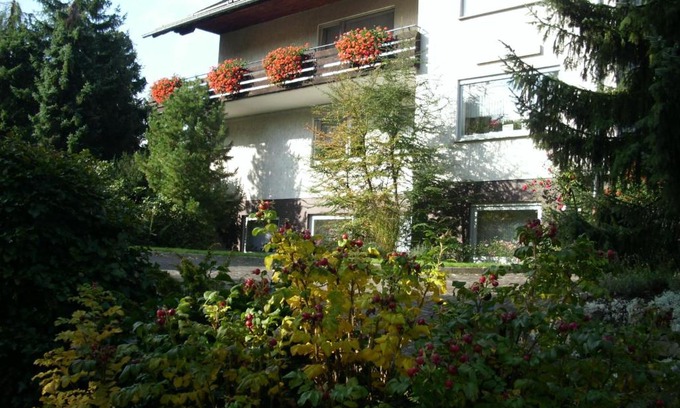 Stryck House | Pension Ferienwohnungen Rosenschlösschen