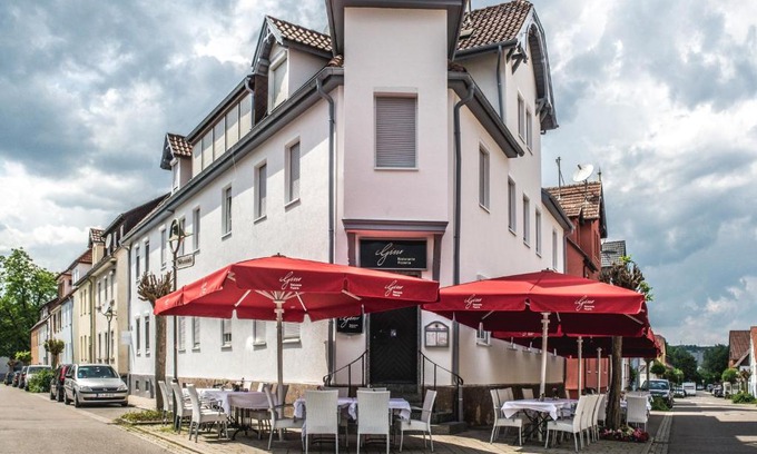 Nuertingen House | Pension Gino