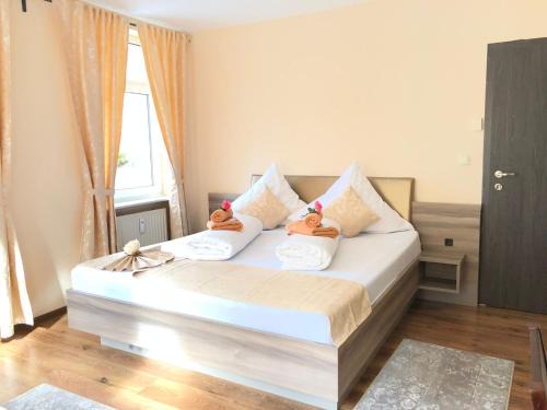 Adorf Hotel | Pension Goldenes Vogtland