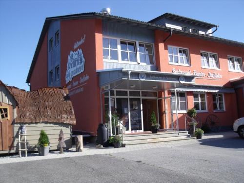 Regenhutte House | Pension Hüttendorf 49 gradnord