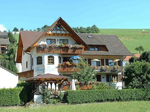 Oberharmersbach House | Pension Haus Rose