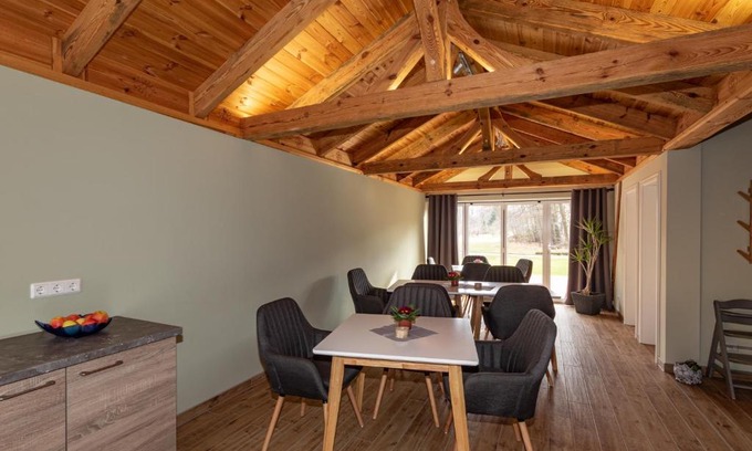 Burg-Dorf House | Pension Lukask
