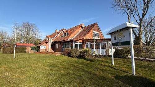 Upleward House | Pension Restaurant Pizzeria Lion