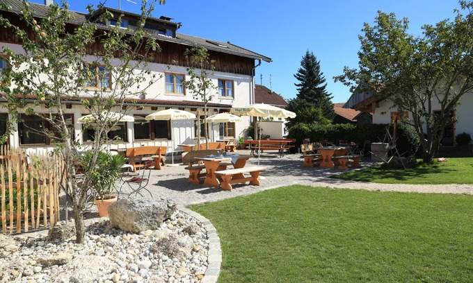 Weyarn House | Pension Schweizerhaus