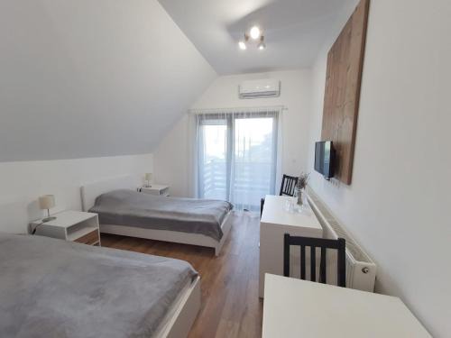 Livezeni Bed & Breakfast | Pensiunea Nossa Panzió