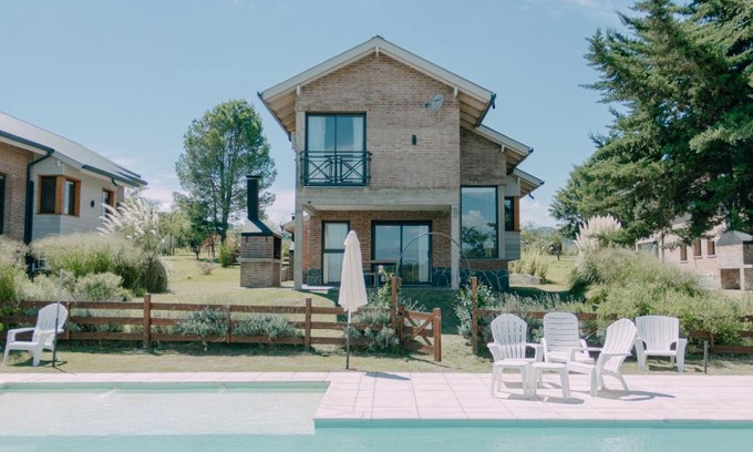 Villa General Belgrano House | Pentagrama, casas de campo