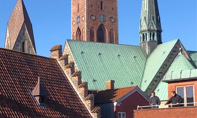 Ribe Apartment | Penthouse 50 meters from the old town hall