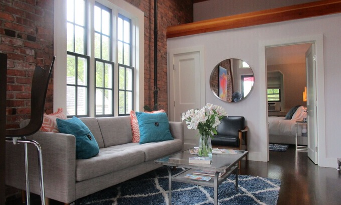 Downtown Apartment | Penthouse Apartment at Yale University.